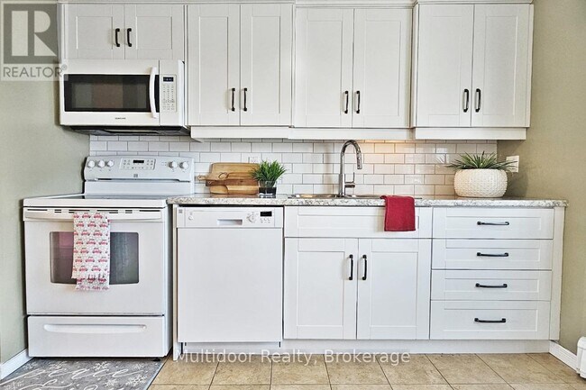 Photo du bâtiment - 12 Hill St