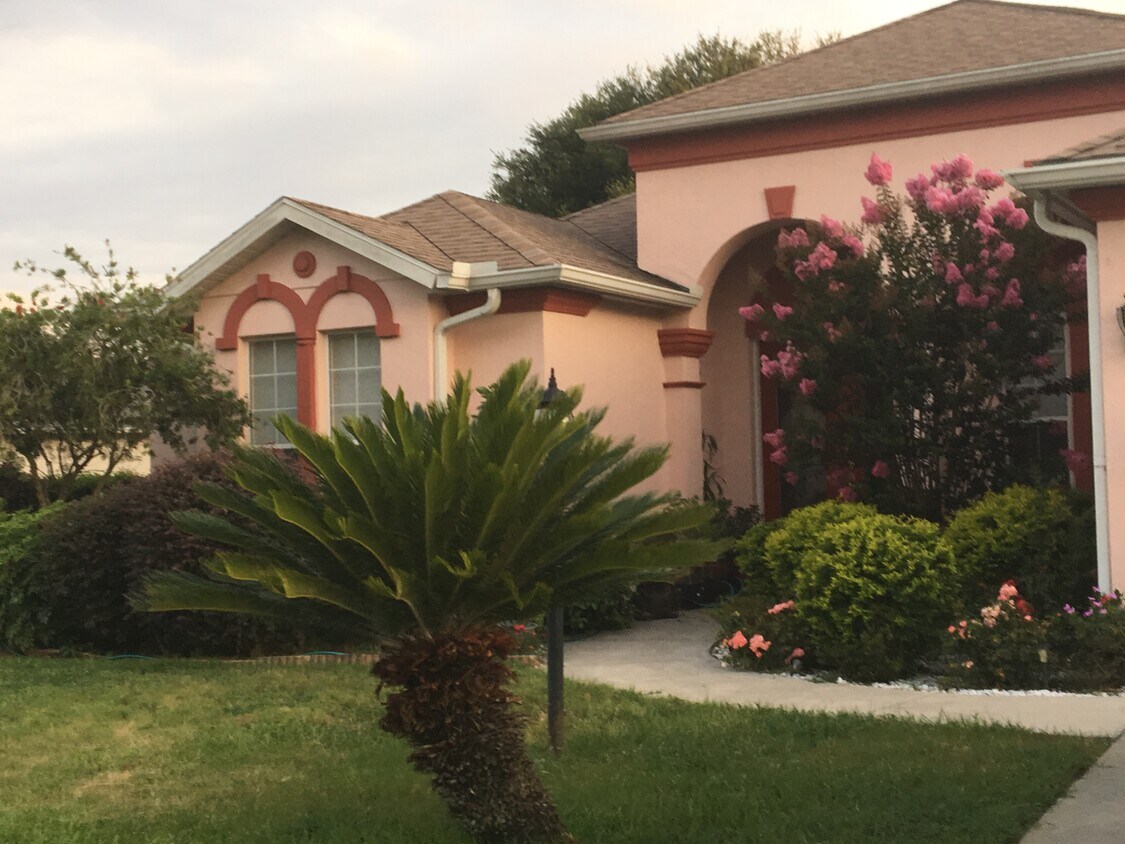 Foto principal - 2295 Weathered Wood Dr