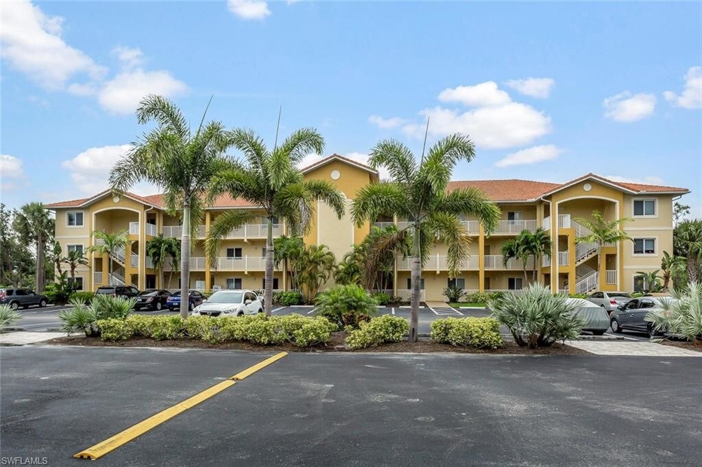 10020 Maddox Ln, Bonita Springs, FL 34135 Condo for Rent in Bonita