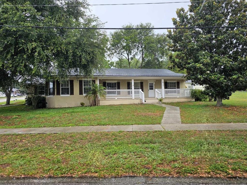 Foto principal - 931 Sunset Shores Dr