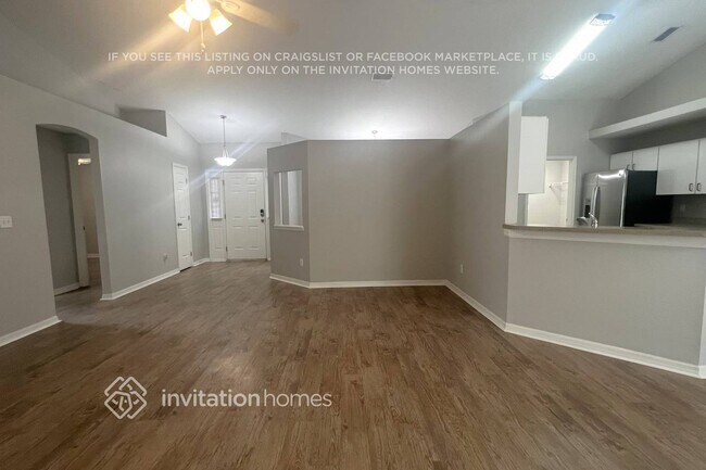 Foto del edificio - 945 Park Valley Cir