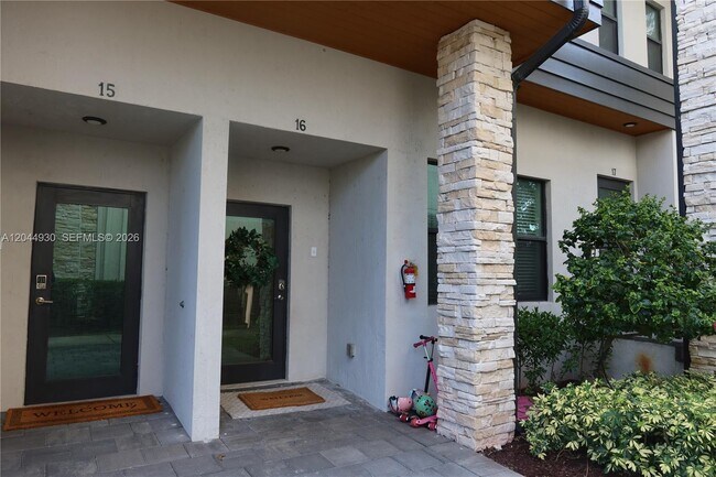 Foto del edificio - 10467 NW 82nd St