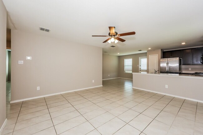 Foto del edificio - 1149 Crestview Dr