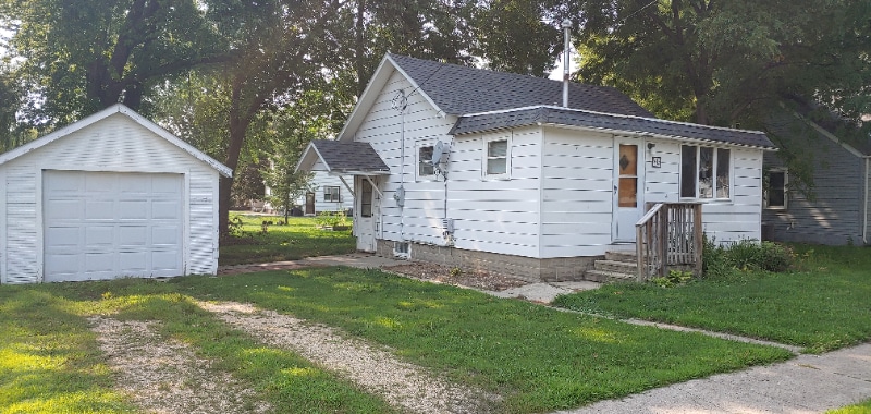 Primary Photo - 413 1st St SW