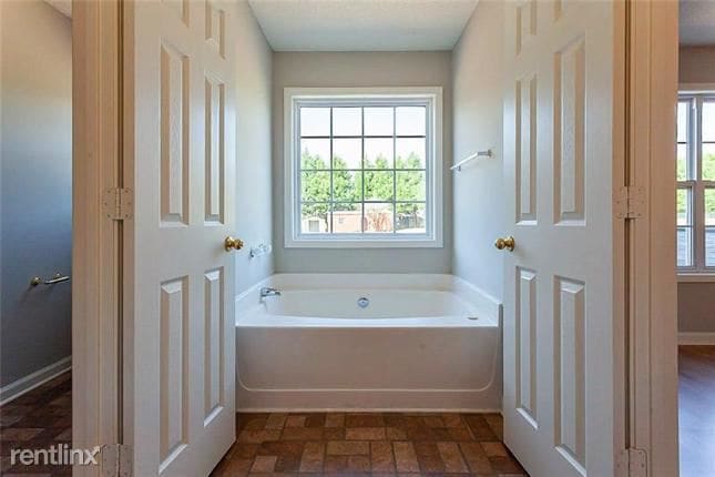 Building Photo - 4 br, 3 bath House - 324 Lokeys Ridge Road