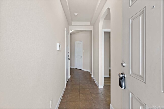 Foto del edificio - 117 Linden Ln