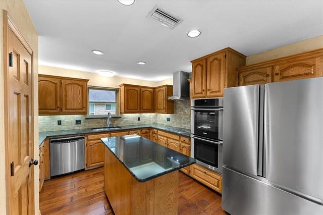 Foto del edificio - 20 Timberline Dr