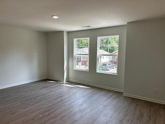 Master Suite - 516 Wabash Ave