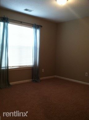 Building Photo - 141 Crestmont Ln