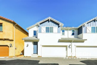 Building Photo - 28182 Dwight Dr