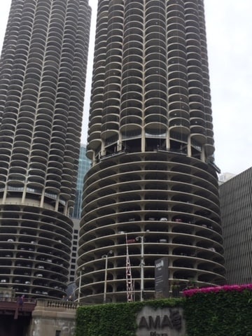 Primary Photo - 300 N State St