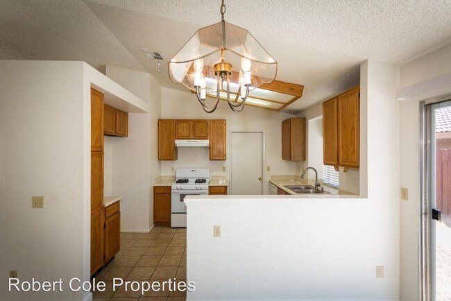Building Photo - 3 br, 2 bath House - 29652 Eagle Crest Ave