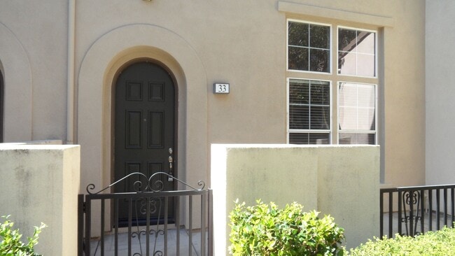 Photo - 33 Bonsall Townhome