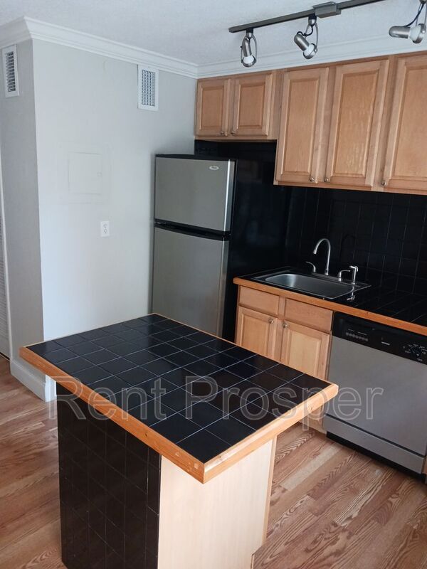 2500 Kilgore St Unit 38, Orlando, FL 32803 Condo for Rent in Orlando