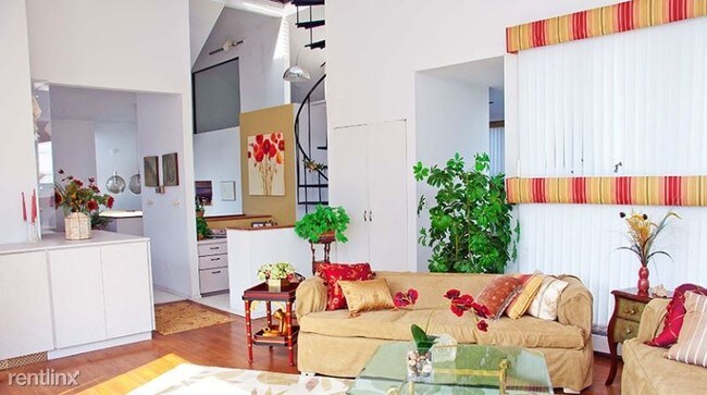 Foto del edificio - 4 br, 3.5 bath House - 244 W Shore Ave