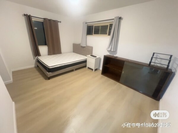 Foto del edificio - 20955 Moonlake St