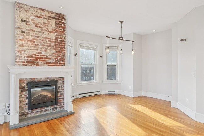 Building Photo - 583 Massachusetts Ave