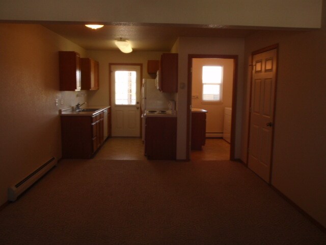 Foto del edificio - Heat paid two story apartment