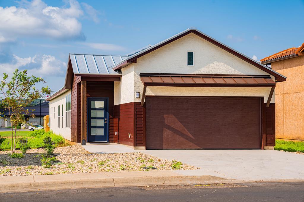 1113 Lois St, Kerrville, TX 78028 House Rental in Kerrville, TX