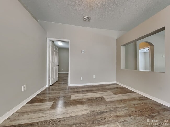 Building Photo - 9909 Jasmine Brook Cir