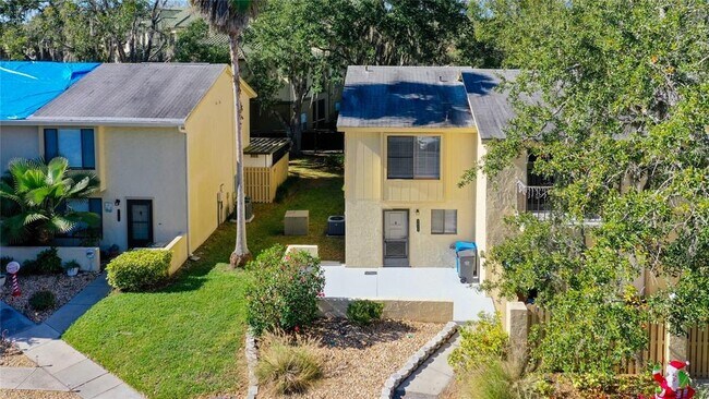 Foto del edificio - 9027 Pebble Creek Dr