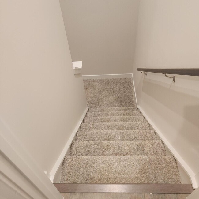 Foto del edificio - 211 Woodcreek Road, Williamsburg, VA  23185 - Available NOW