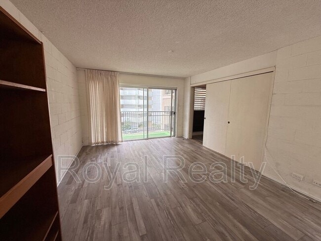Building Photo - 1099 Green St