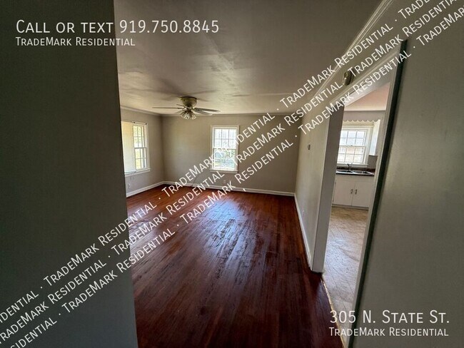 Foto del edificio - 305 N State St