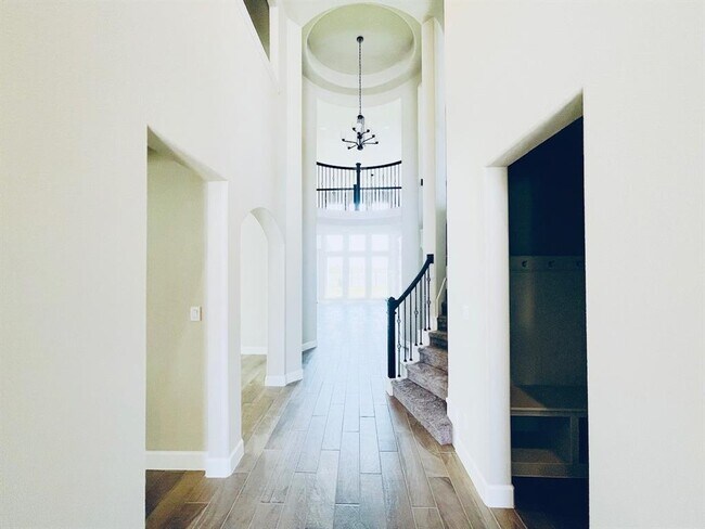 Building Photo - 20927 Velvet Wing Dr