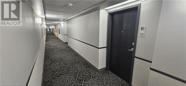 Building Photo - 776 Laurelwood Dr