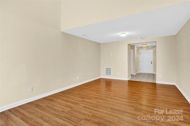 Building Photo - 9225 Tibble Creek Way