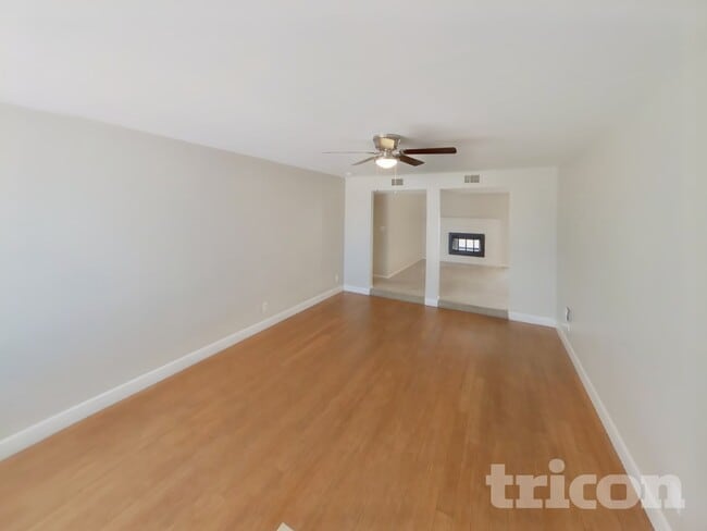 Building Photo - 4832 N 87th Ln