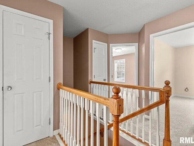 Foto del edificio - 11217 North Oakwood Drive