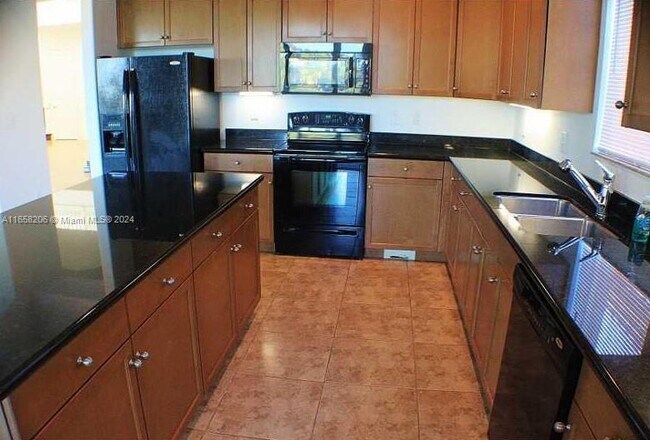 Foto del edificio - 8272 NW 125th Ln
