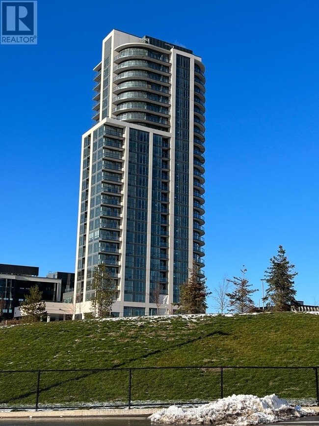 Building Photo - 15 Lynch St