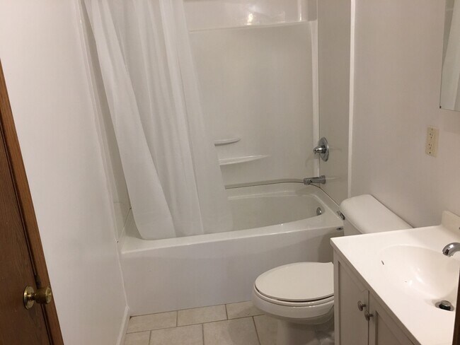 Foto del edificio - 525 E 47th St