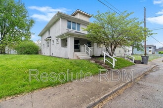 Building Photo - 819 Parkway Ave