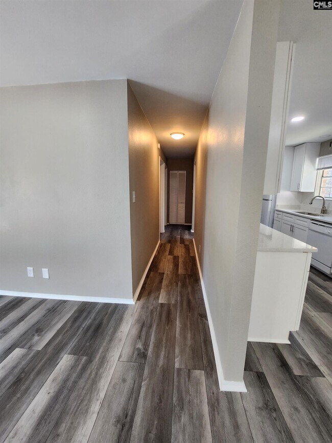 Foto del edificio - 2919 Chatsworth Rd