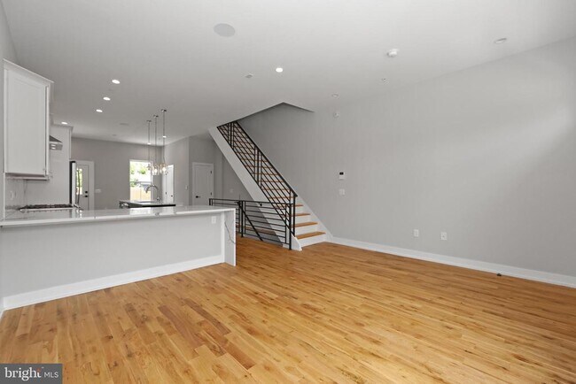 Building Photo - 1517 N 27th St