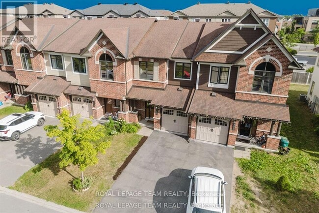 Building Photo - 121 Mancini Way