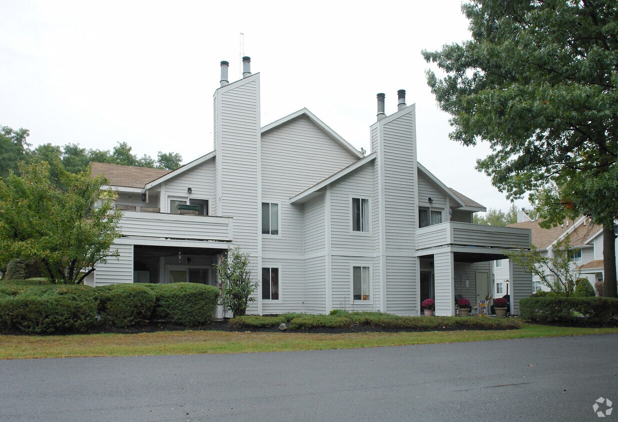 Building Photo - 978 Burdeck St