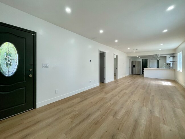 Foto del edificio - 3157 Atwater Ave