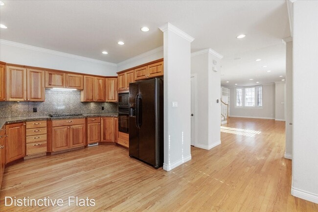 Building Photo - 3 br, 3.5 bath House - 169 S Jackson St