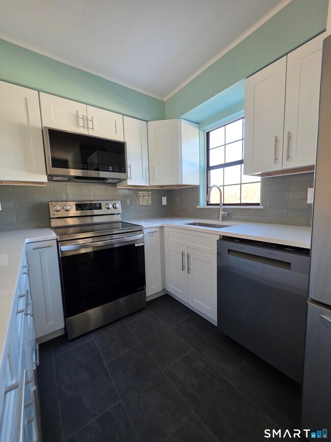 Foto del edificio - 87 Aspetuck Vlg