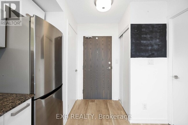 Building Photo - 68 Abell St