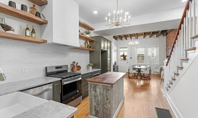 Foto del edificio - Coming Soon - Modern & Spacious 4 Bedroom,...