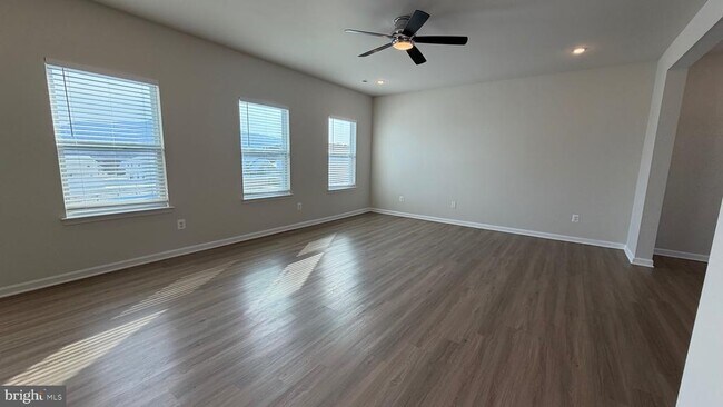 Building Photo - 35 Signal Knob Cottage Dr