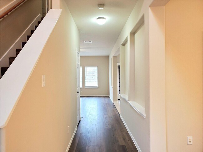 Foto del edificio - 14238 Englewood Park Ln