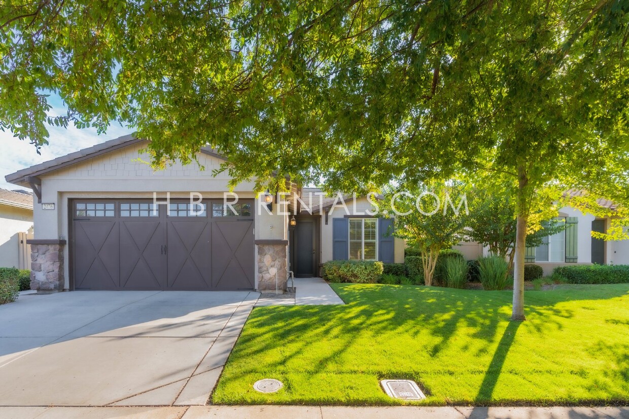 Primary Photo - Charming Manteca Retreat: 2-Bed, 2-Bath wi...