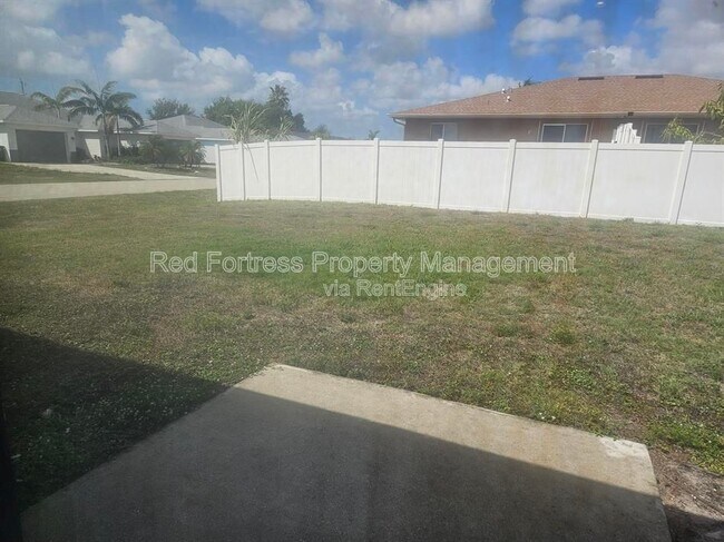 Foto del edificio - 542 SE 6th Pl